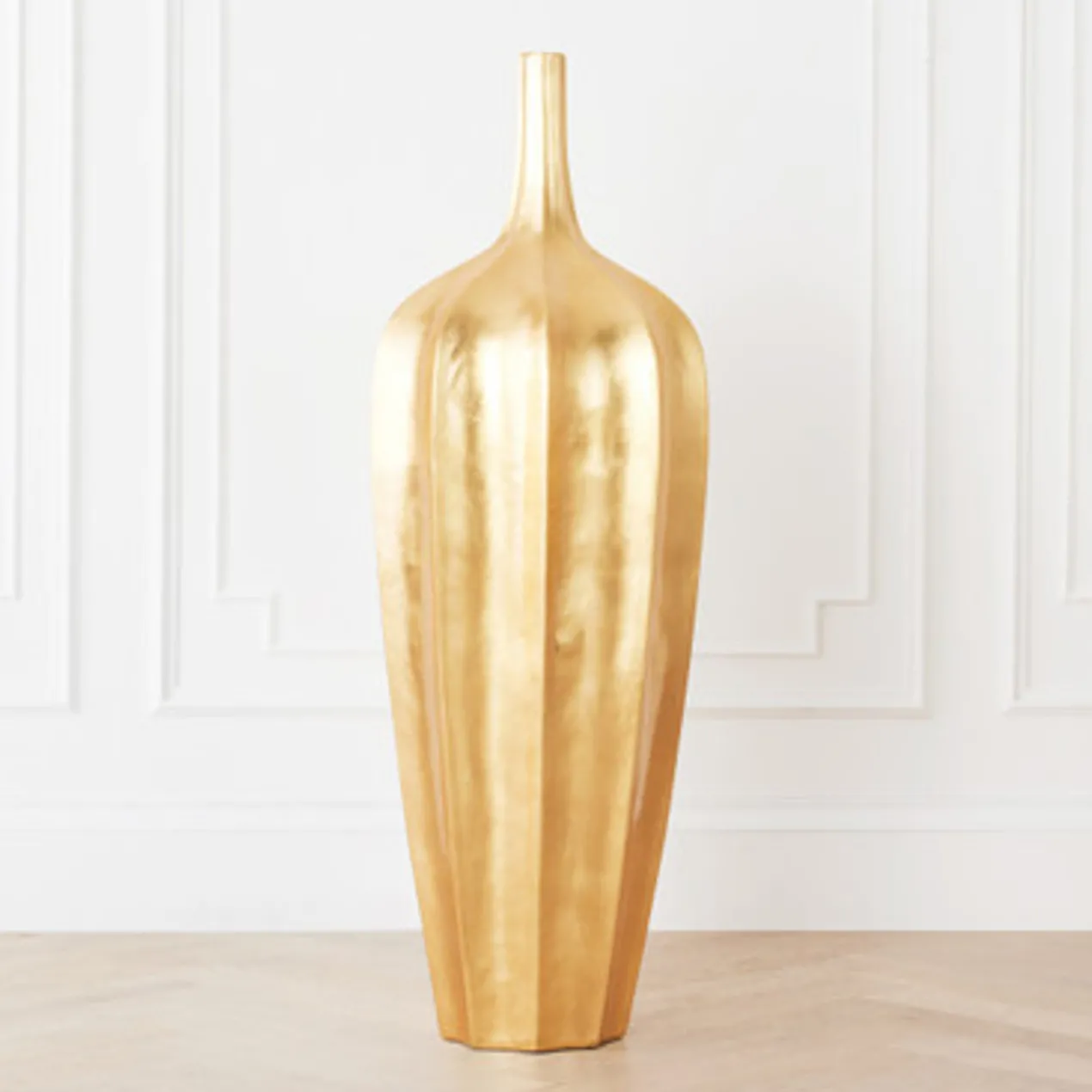 Accolade Vase