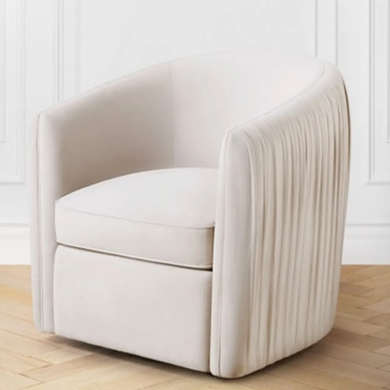 Aria Pleated Swivel Chair