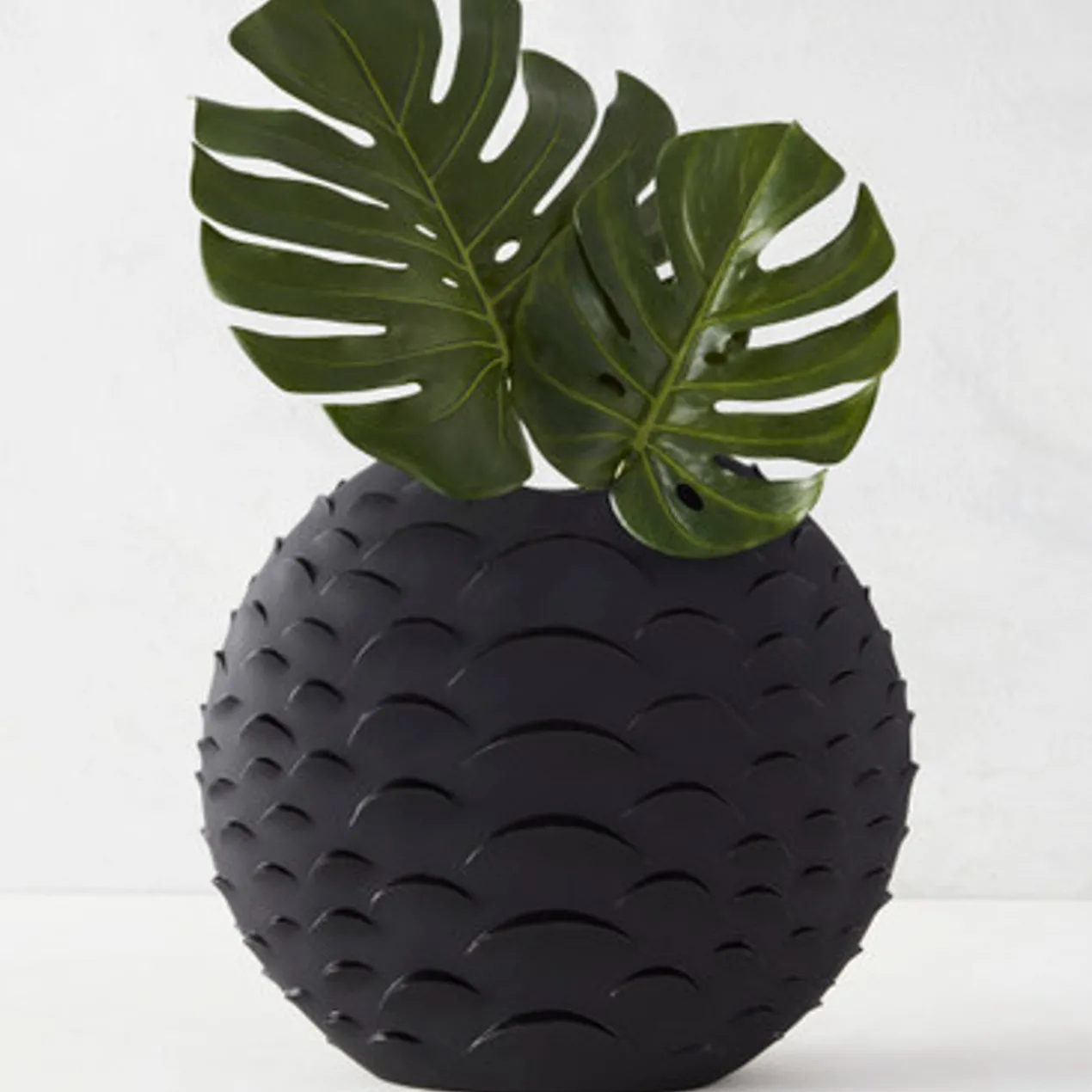Cobra Vase
