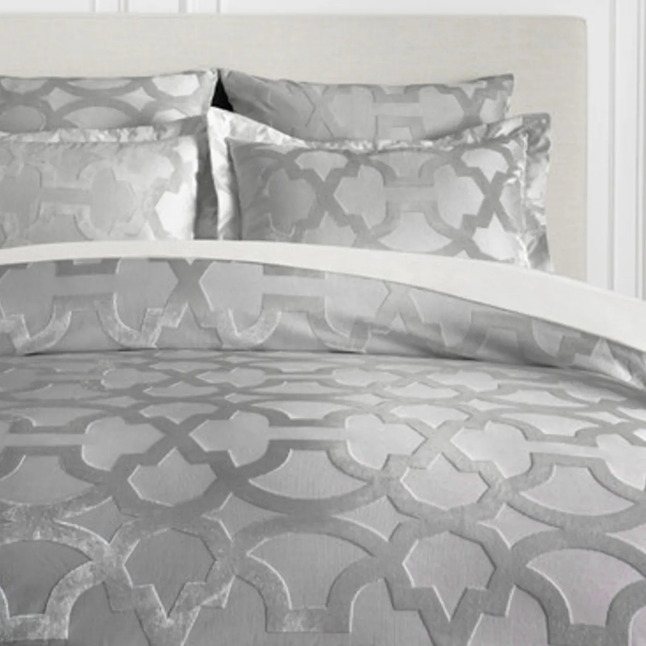 Edessa Bedding - Silver