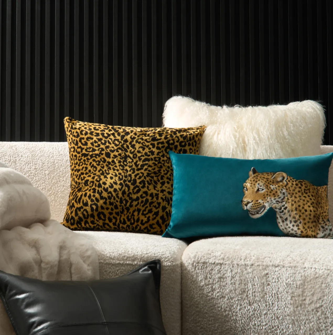 Leopard Lumbar 15" x 23"