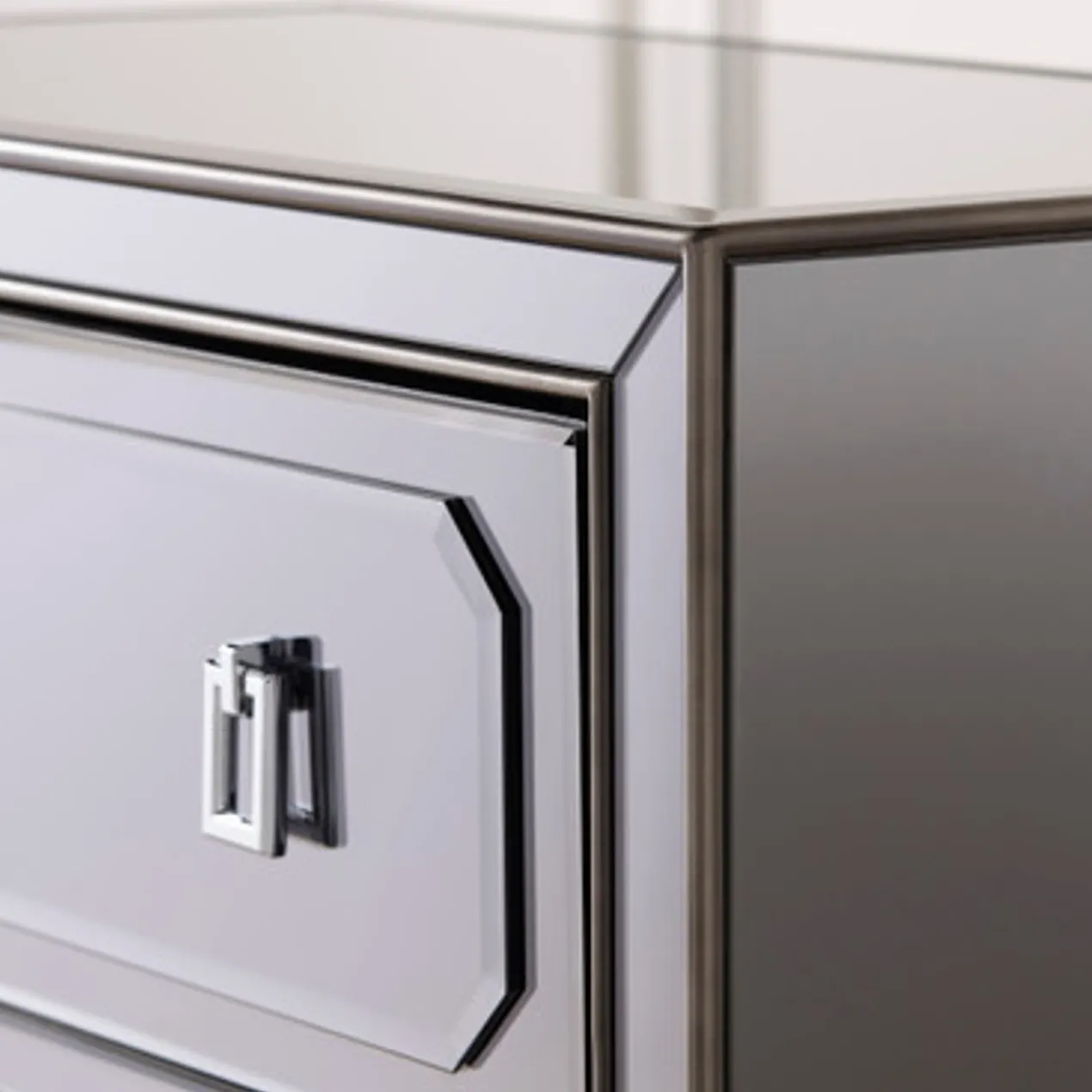 Maddox 5 Drawer Chest