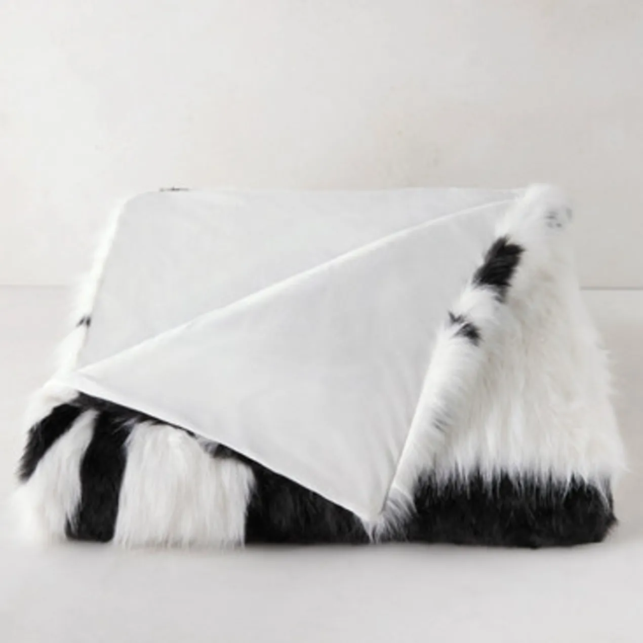 Marble Oversized Throw - Black/White