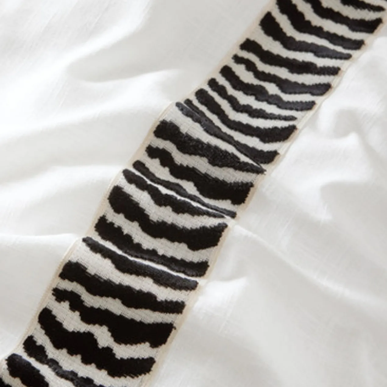 Nikki Chu - Hasina Bedding - Black