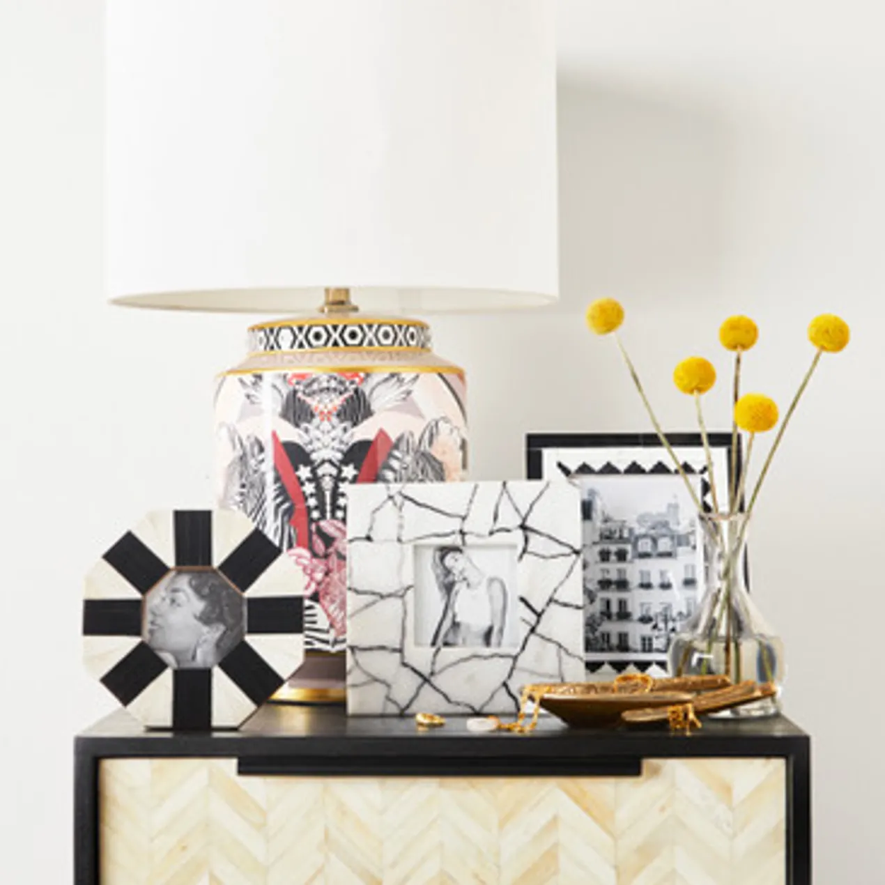 Nikki Chu - Maze Marble Frame