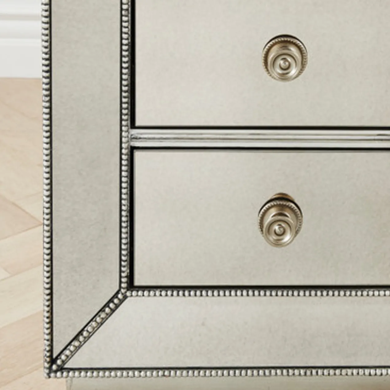 Omni Mirrored Buffet