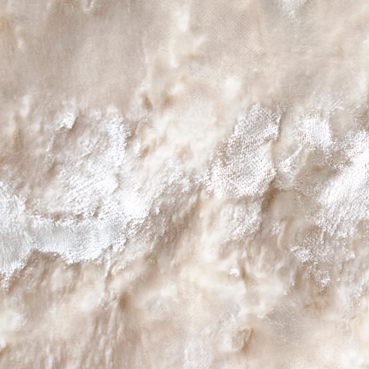 Oversized Crushed Vevlet Bow 28"- Cream