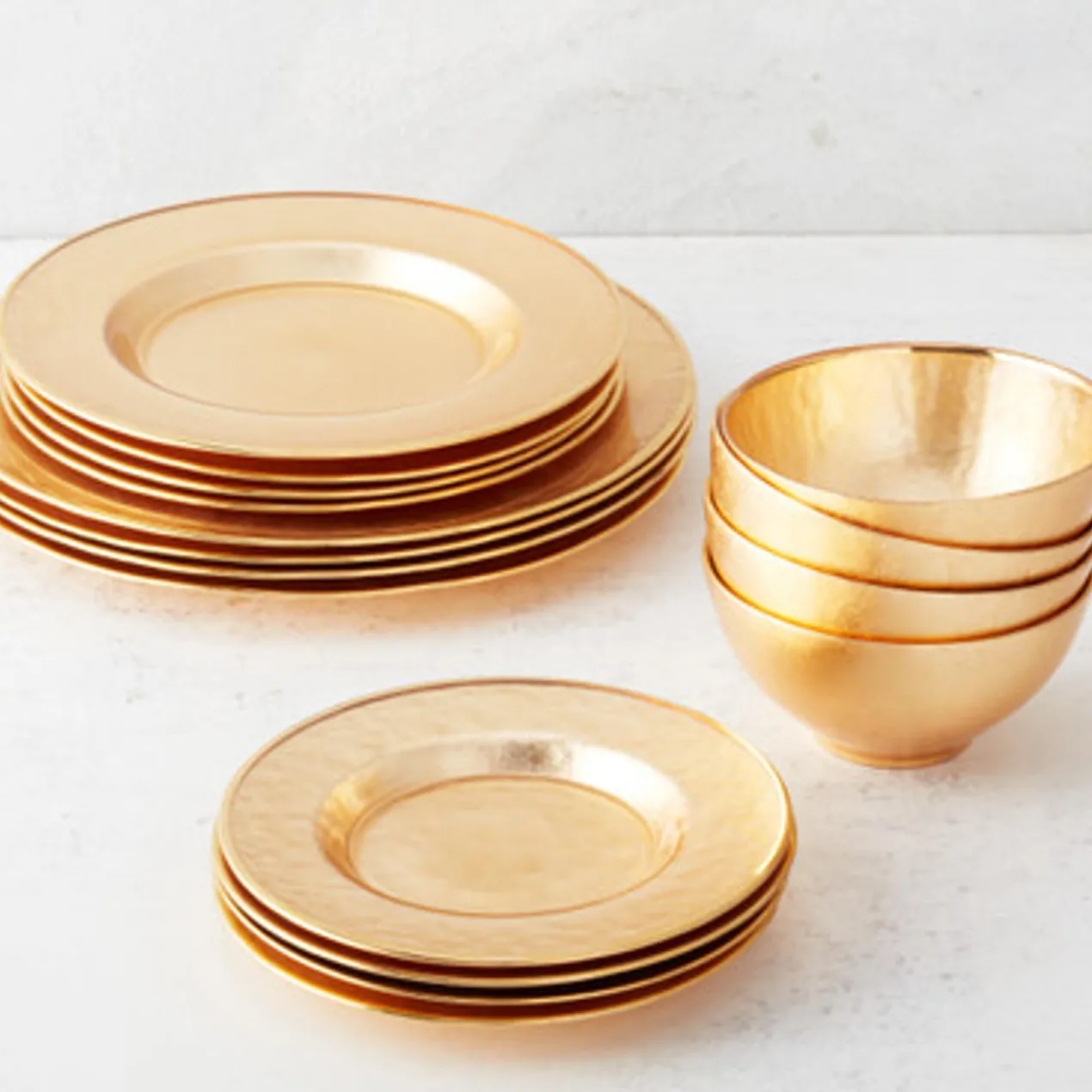 Paramount Dinnerware Sets