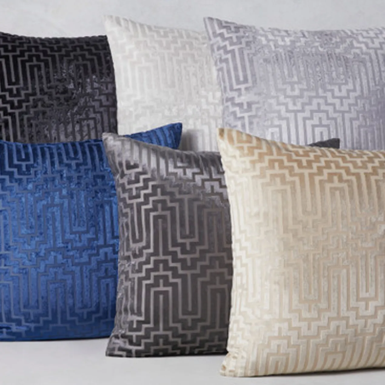 Porter Pillow 24" - Ivory