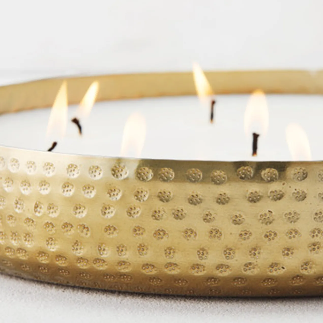 Round Hammered Candle