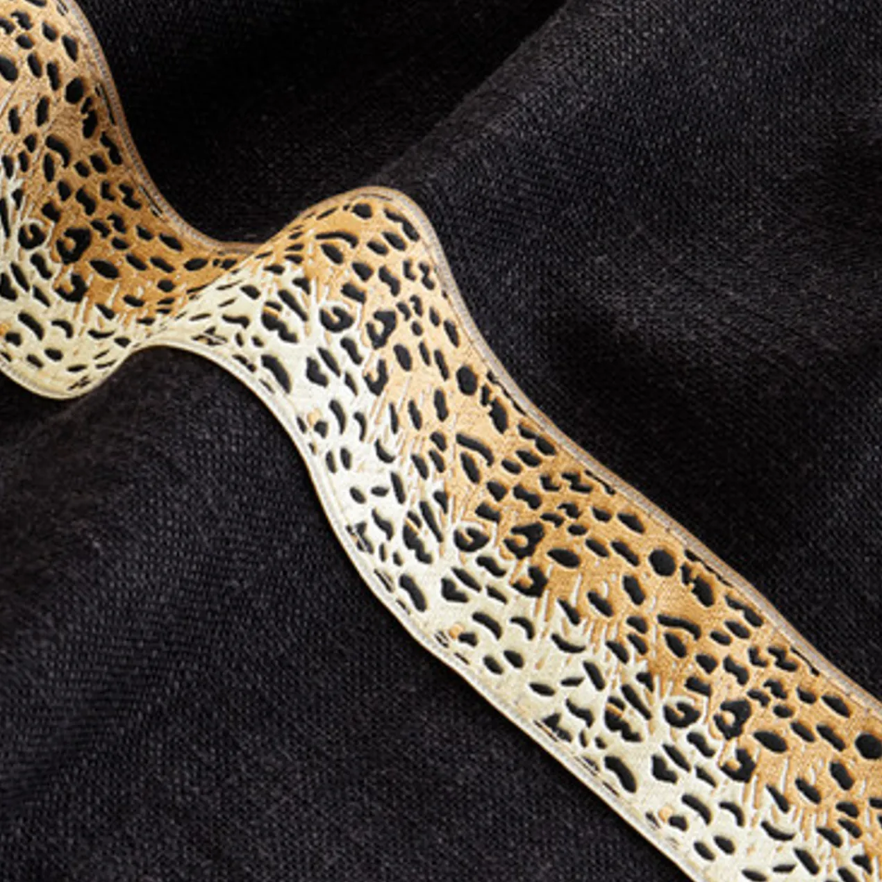 Selena Frame Bedding - Black