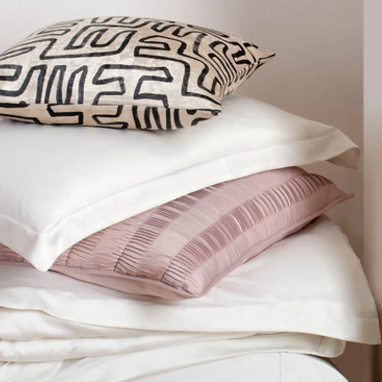 Solange Bedding - Pearl