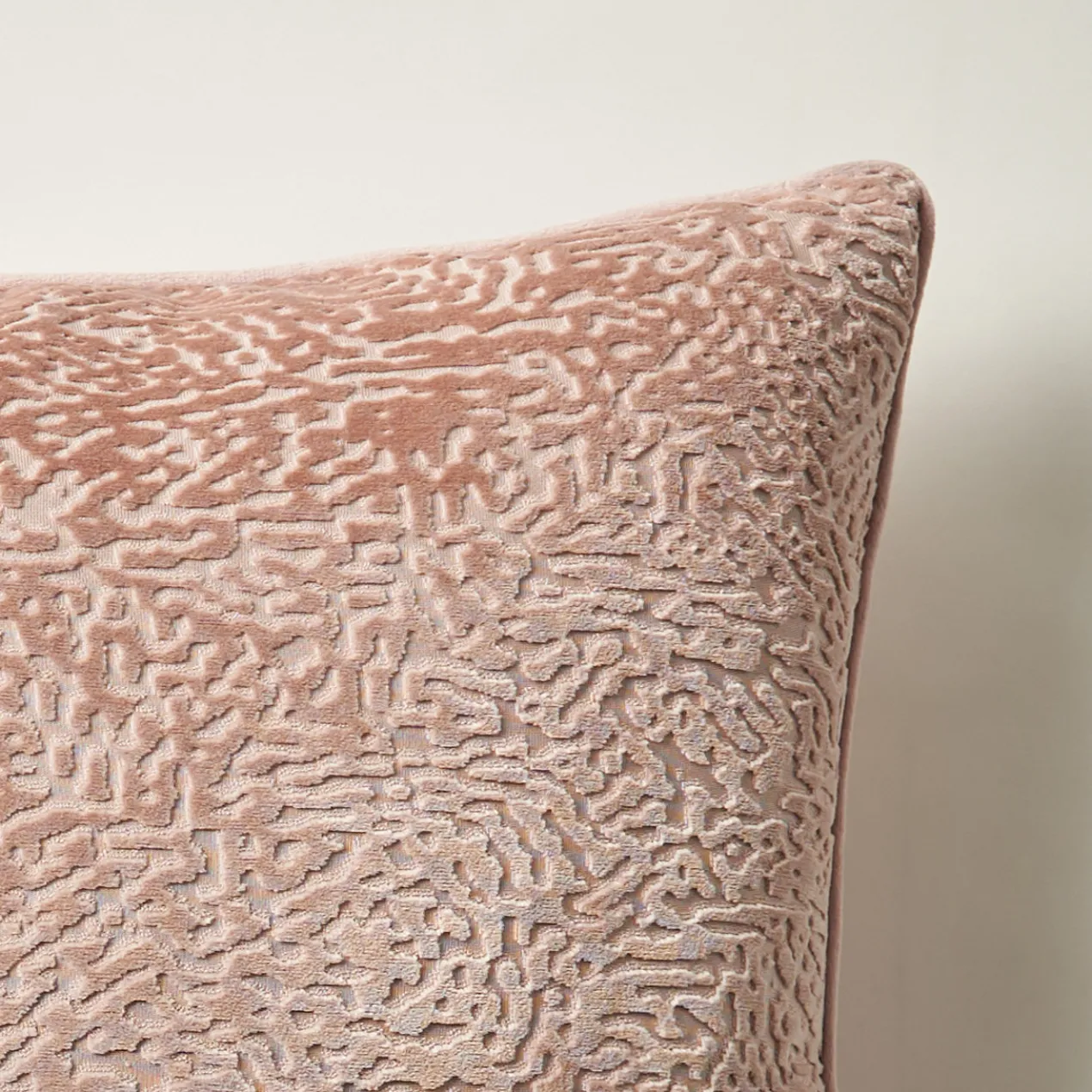 Spotted Pillow 22" - Blush
