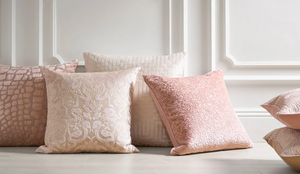 Spotted Pillow 22" - Blush