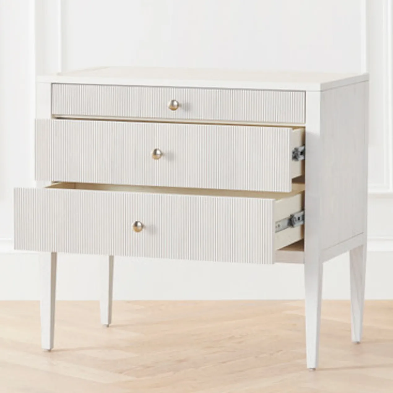 Viola Nightstand